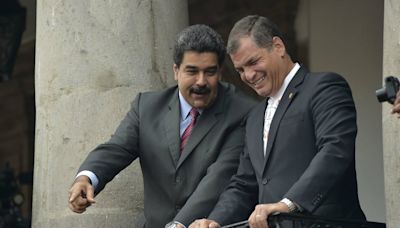 Rafael Correa felicita a Nicolás Maduro por su reelección como presidente de Venezuela