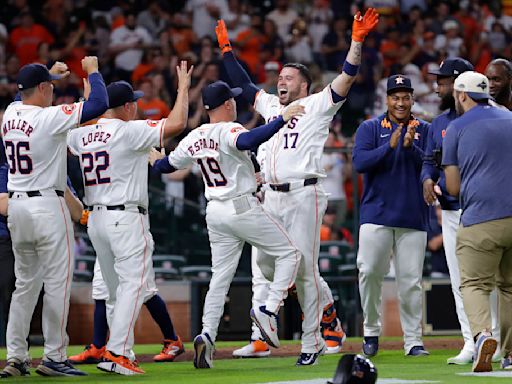 Astros beat Guardians in the 10th inning