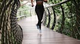 Perte de poids : cette activité physique qui, pratiquée 10 minutes chez soi, est aussi efficace que 30 minutes de footing