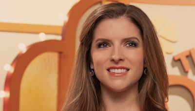 El asesino del juego de citas: la ópera prima de Anna Kendrick presenta un último tráiler