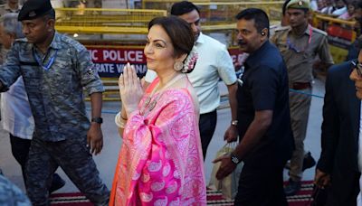 Nita Ambani stops at chaat shop during Kashi Viswanath Temple visit with Anant-Radhika Merchant’s wedding invite | Watch | Today News