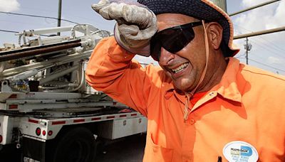 El gobernador de Florida aprobó una ley que limita la protección contra el calor para trabajadores