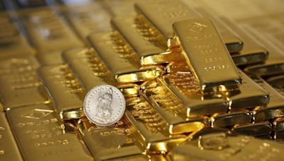Gold prices rise, close to record highs as rate cut bets mount By Investing.com