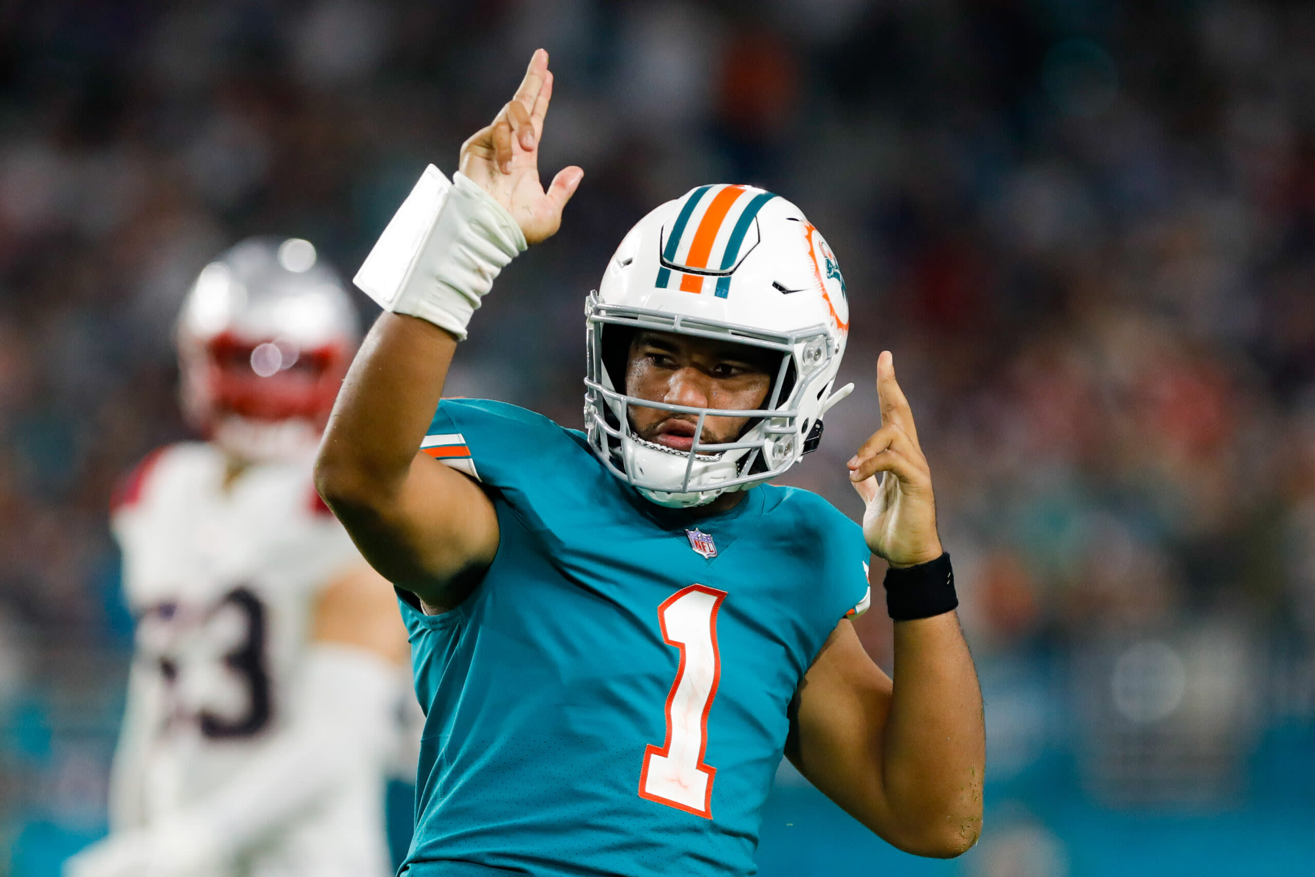 Miami Dolphins QB Tua Tagovailoa reportedly dropped 10-15 pounds this offseason