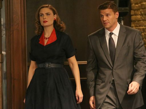 Why Bones Swapped One Bad Habit For Another In Its Hitchcock-Inspired Episode - SlashFilm
