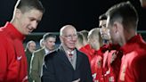 【足球專欄】獨一無二的英格蘭足球紳士Bobby Charlton