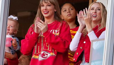 Taylor Swift's Pregame Outfit Before Chiefs vs. Bengals Game Goes Viral