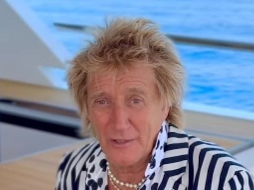 Rod Stewart relaxes with Penny Lancaster and kids on yacht in Sardinia