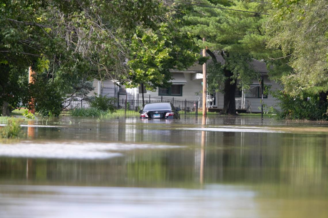 Rain causes flooding all over East St. Louis, creating headaches for citizens, motorists