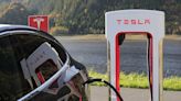 Jim Cramer Says You Can Buy Tesla Inc (NASDAQ:TSLA) ‘Right Here’