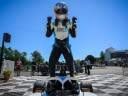 Honda Indy Grand Prix Driver Jumps on a Bicycle To Get Out of Toronto Traffic