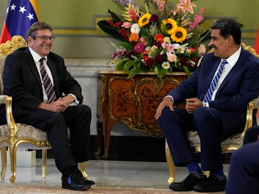 El convulso primer año de Jaime Gazmuri, el embajador chileno en Venezuela