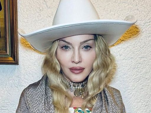 No México, Madonna usa roupas de Frida Kahlo e se emociona: "Foi mágico"