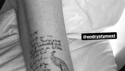 Kate Beckinsale displays new tattoo in apparent tribute to late TV actor dad