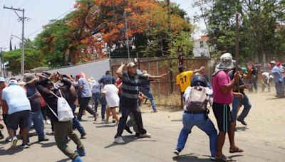 Bloqueo en aeropuerto de Oaxaca por Sección 22 del SNTE deja un herido de bala y 20 vuelos cancelados