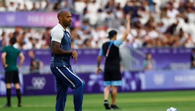 Thierry Henry critica a sus jugadores tras el triunfo francés sobre Argentina que acabó en trifulca