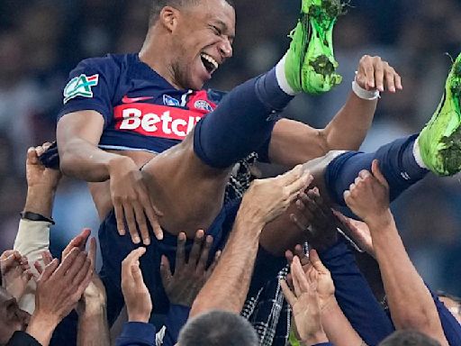 Kylian Mbappé se despide del PSG con la Copa de Francia: "Siento un dolor en el corazón"