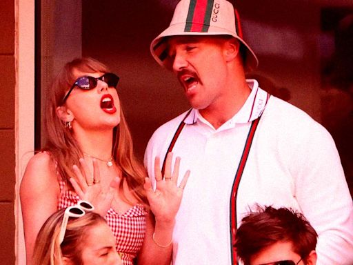 Elon Musk Threatens to Impregnate Taylor Swift