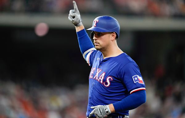 Semien homers, Lowe's RBI single in 10th lifts Rangers over Astros 2-1