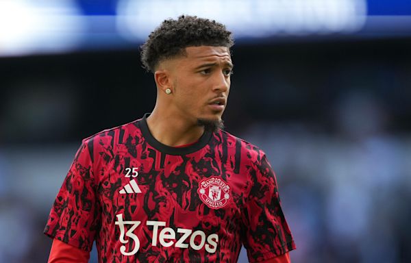 Goldbridge Analyses Manchester United’s Bold Moves: Simons in, Sancho Out?