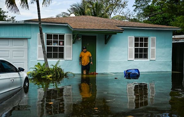 Florida homeowners are relocating in droves over insurance crisis