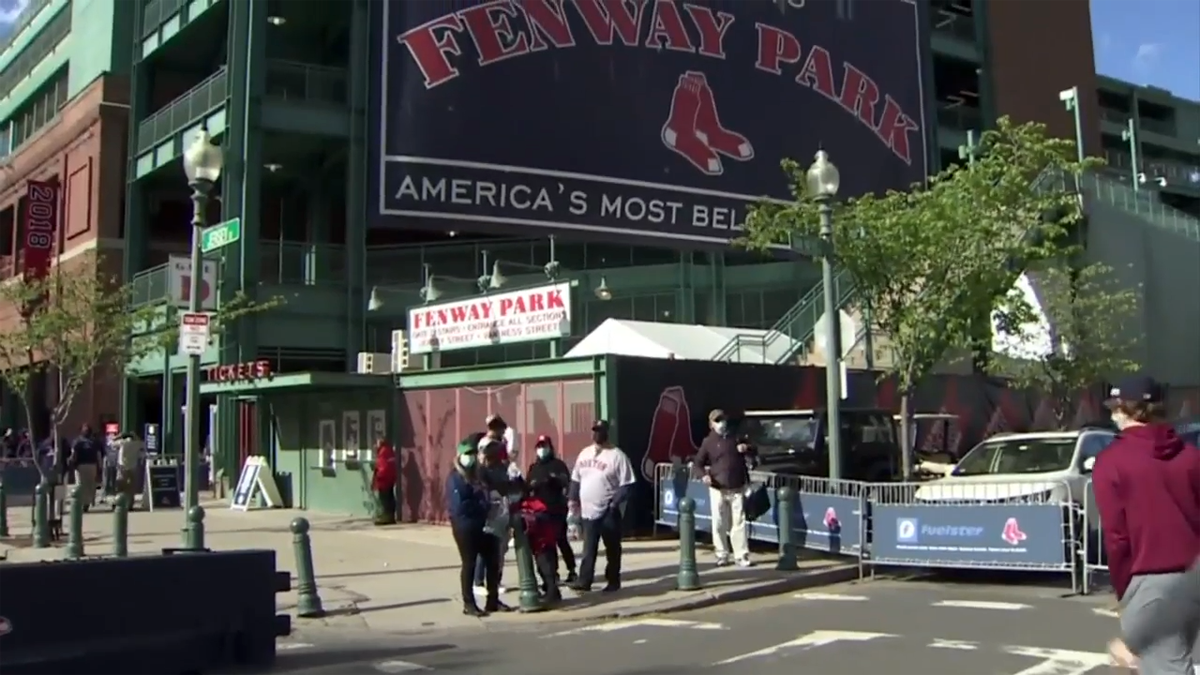 Vehicle drives through Fenway Park gate, crashes into forklift - Boston News, Weather, Sports | WHDH 7News