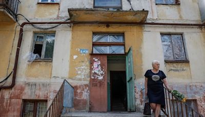 Ukrainians with windows shattered by war get cheaper, safer refits