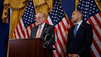 Chuck Schumer and Hakeem Jeffries Back Harris After Hanging Back