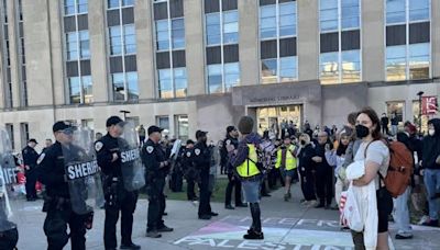 Live updates: Tents back up at UW-Madison protest; 34 people arrested