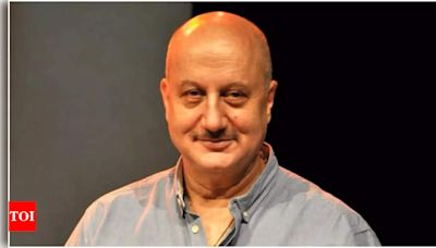Lok Sabha polls: On "festival of democracy" Anupam Kher says," If you don't vote, don't complain" | Hindi Movie News - Times of India