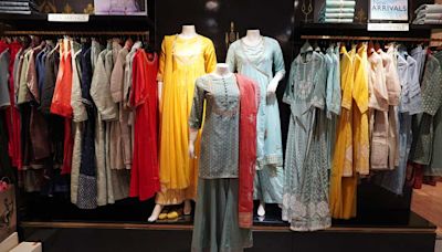 Maharashtra: Boutique fined Rs 15,000 for failing to deliver blouse to woman she ordered last year