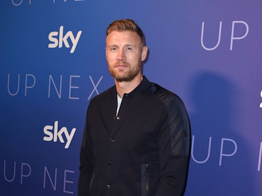 Andrew Flintoff to host Bullseye reboot