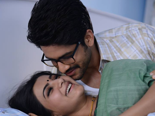 Naga Chaitanya blushes as romantic scenes of him and Samantha gains cheers from fans! | Telugu Movie News - Times of India