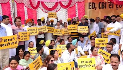 AAP holds protest in Punjab’s Jalandhar against Delhi CM Arvind Kejriwal’s arrest