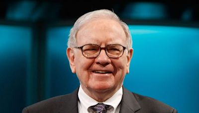 11 stocks that investing legends like Warren Buffett, Seth Klarman, and David Einhorn are betting more than 20% of their portfolios on