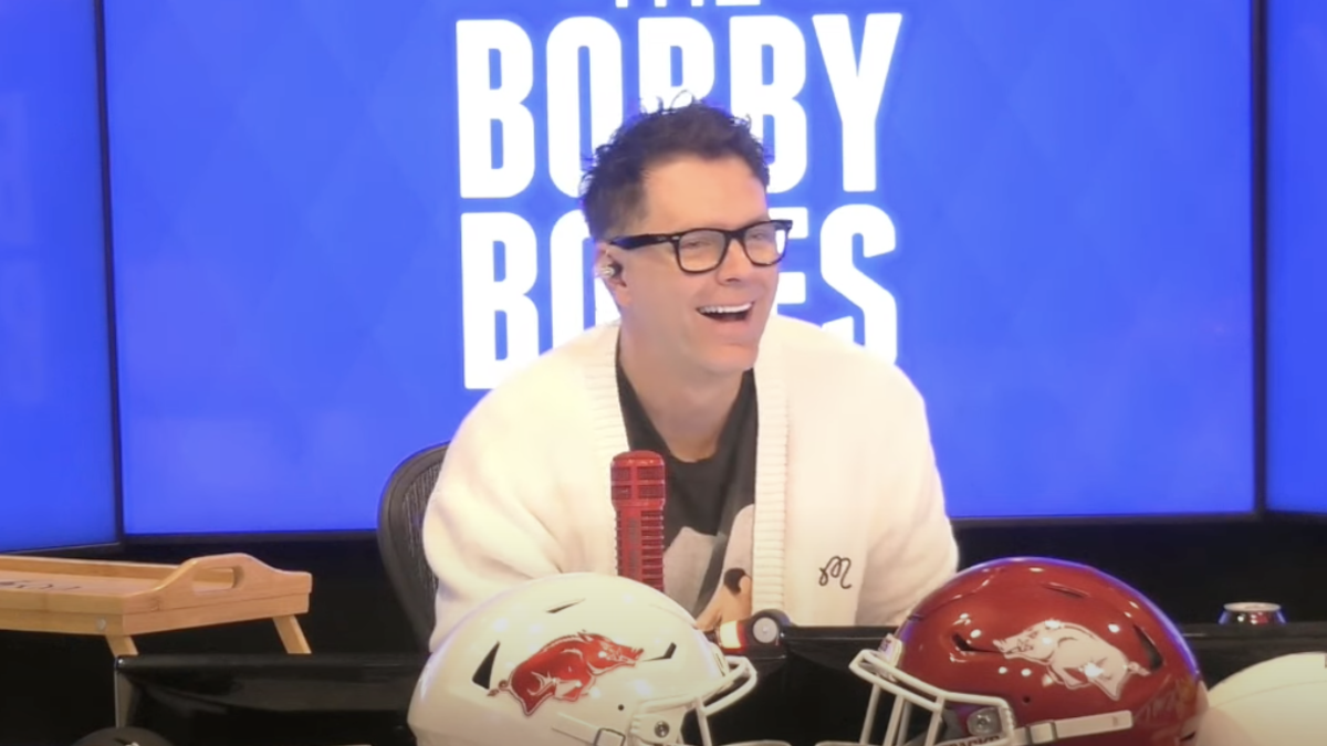 Bobby Shares Thoughts On Concerts Not Allowing Cell Phones | The Bobby Bones Show | The Bobby Bones Show