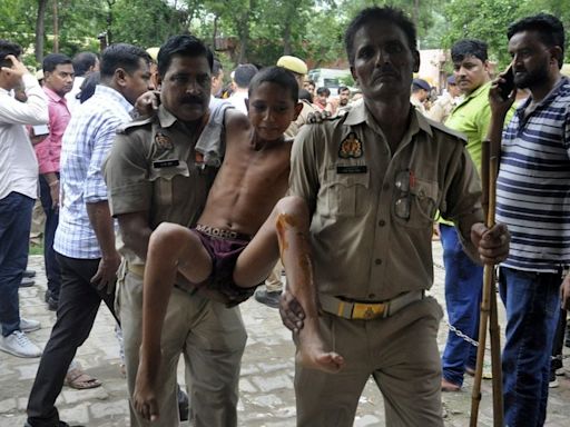 Cifra de muertos por estampida en evento religioso en India se eleva a al menos 116 - La Tercera