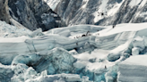 Los drones llegan al Everest: así es como se envía oxígeno y se recoge basura