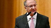 Alckmin afirma que governo vai flexibilizar doações do exterior para RS por 30 dias