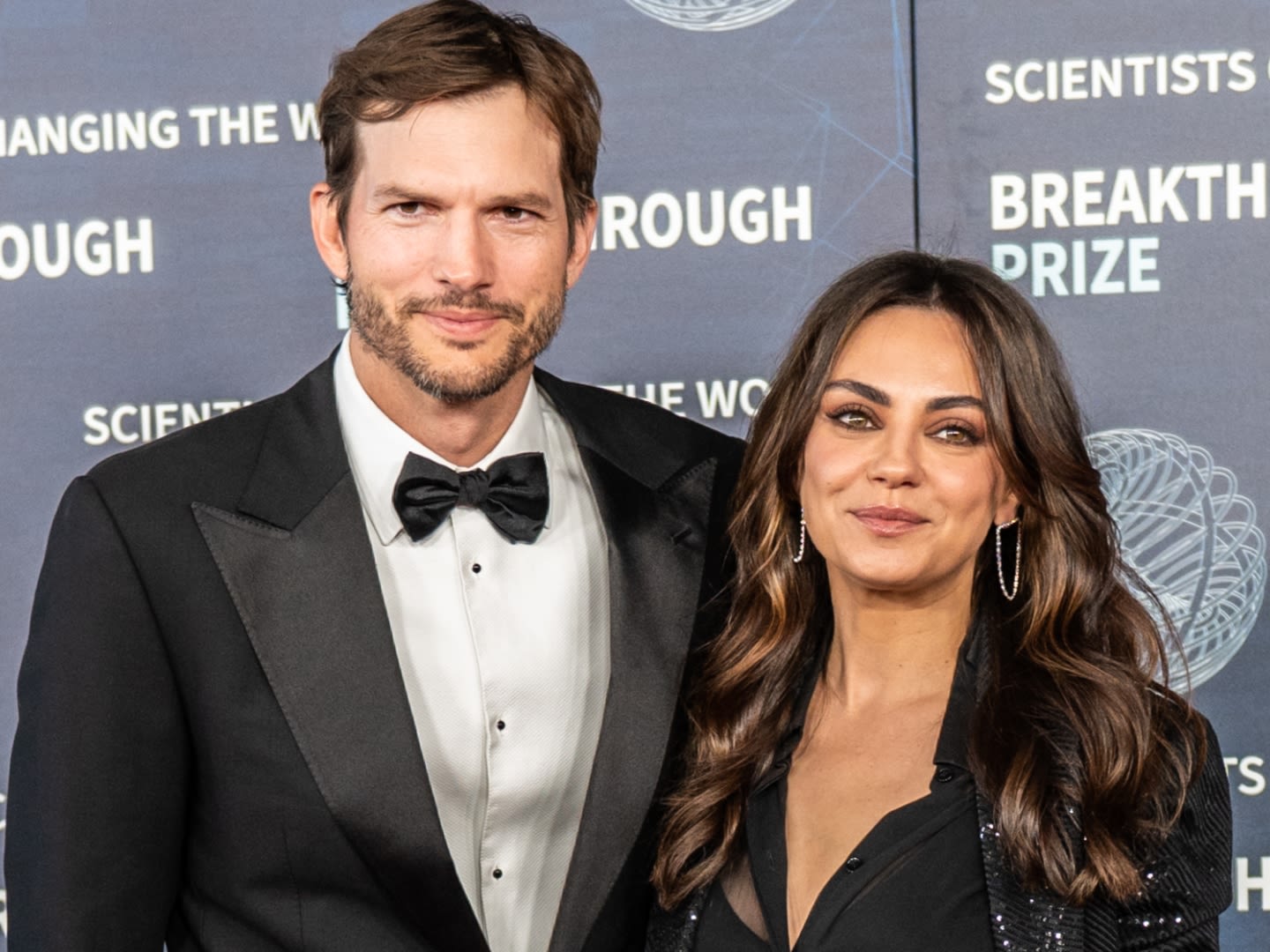 Ashton Kutcher & Mila Kunis Shut Down Breakup Rumors With This Family-Oriented Outing