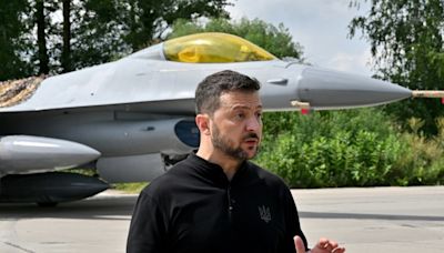 L'Ukraine reçoit enfin ses premiers avions F-16