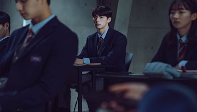 Hierarchy starring Lee Chae Min releases previews, giving look inside students’ lives