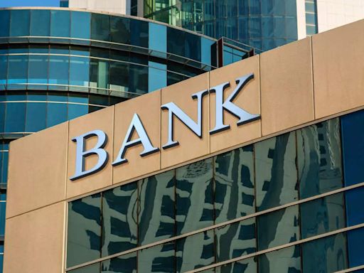 Laurentian Bank cuts jobs, shuts equity research business - ETHRWorld
