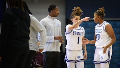 Fayetteville State women's basketball, coming off historic season, names head coach