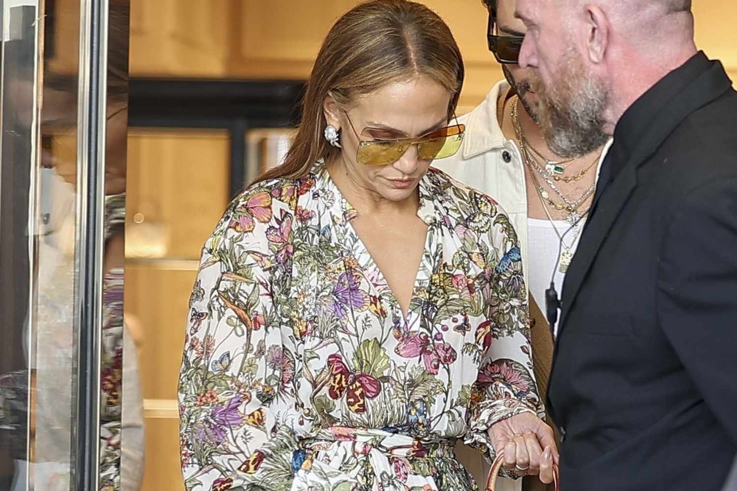 Jennifer Lopez Steps Out for Lunch and Shopping in L.A. Following Tour Cancellation