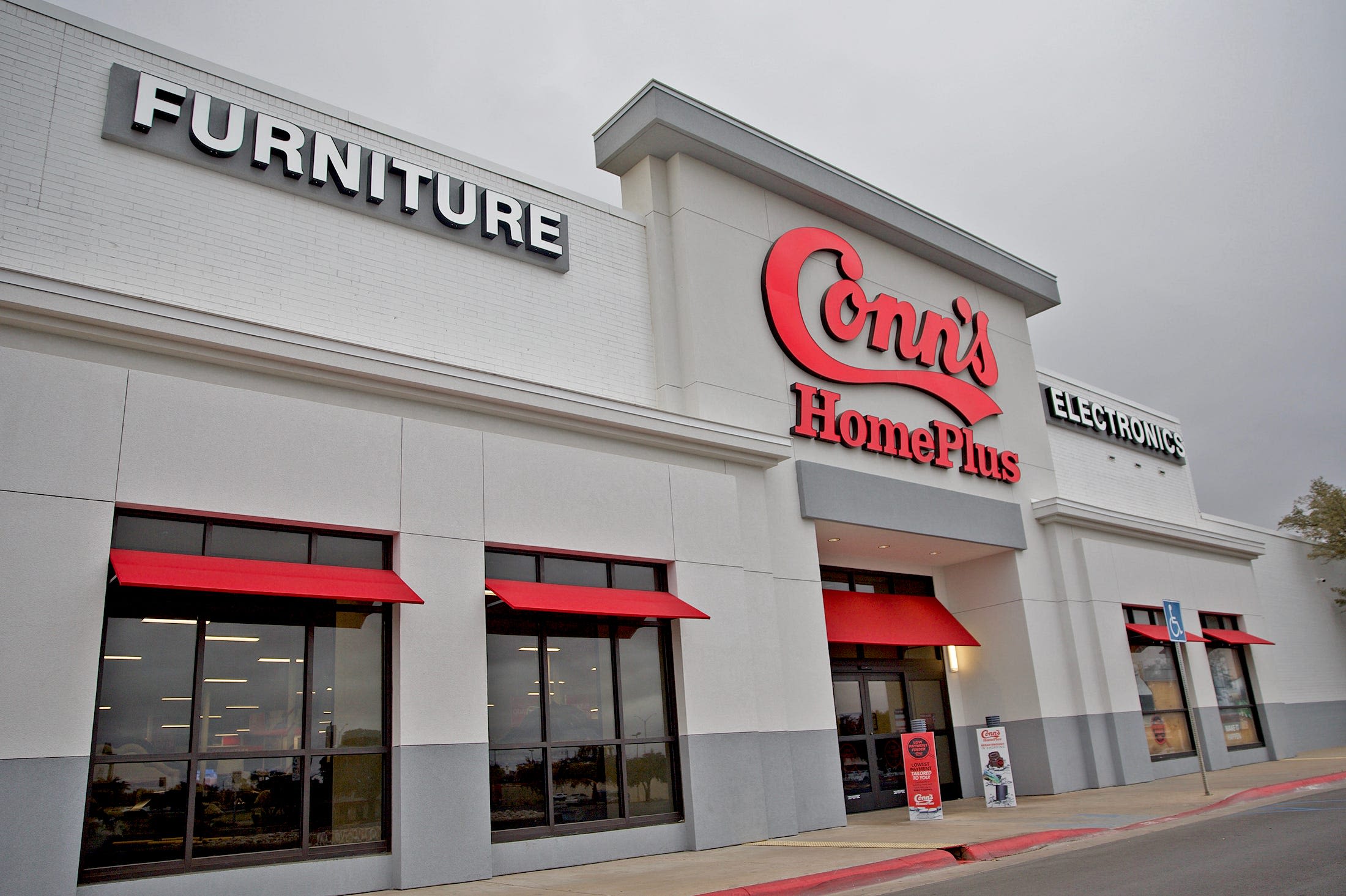 Conn's HomePlus, Badcock Home Furniture closing 20 locations in Florida, US. Here's where