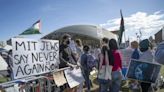 Policía continúa con los desalojos de protestas propalestinas en universidades de EUA