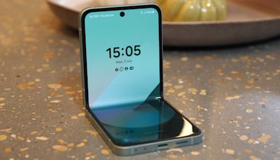Samsung Galaxy Z Flip 6 vs Z Flip 5: what's the flippin' difference?