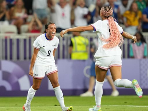 USWNT 3-0 Zambia: U.S. cruise to victory thanks to Swanson, Rodman