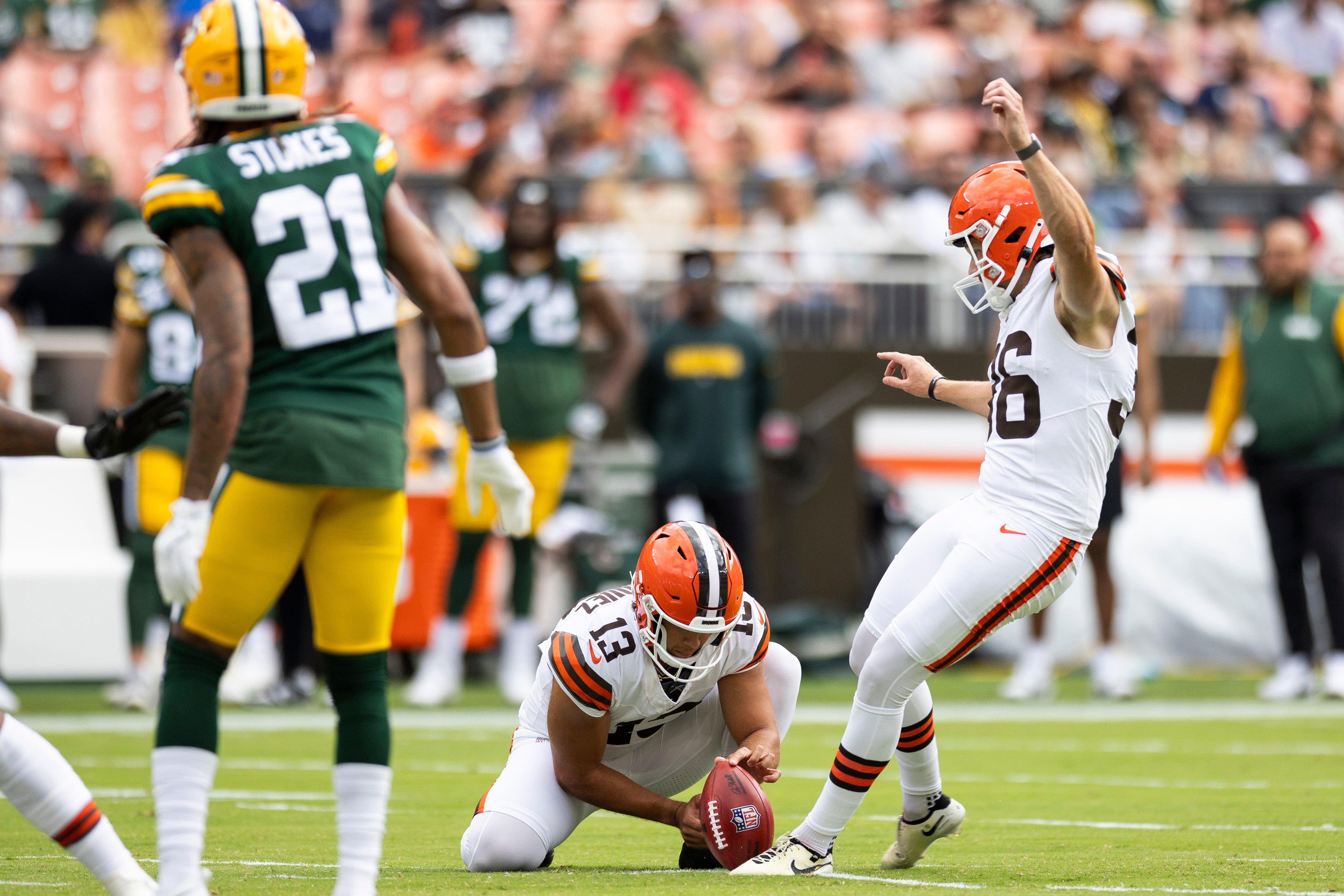 From 'crappy hotel' to Cleveland return: Kicker Cade York back with Browns a changed man